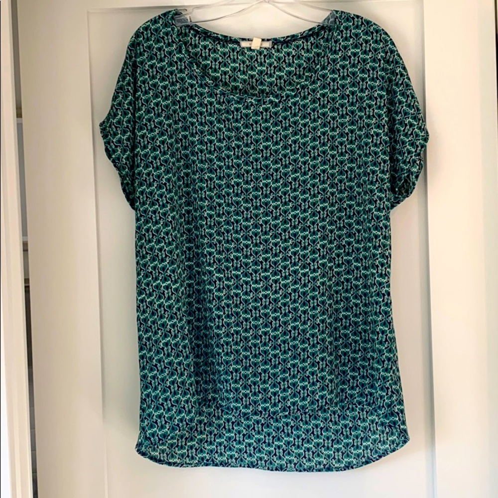 Green patterned top